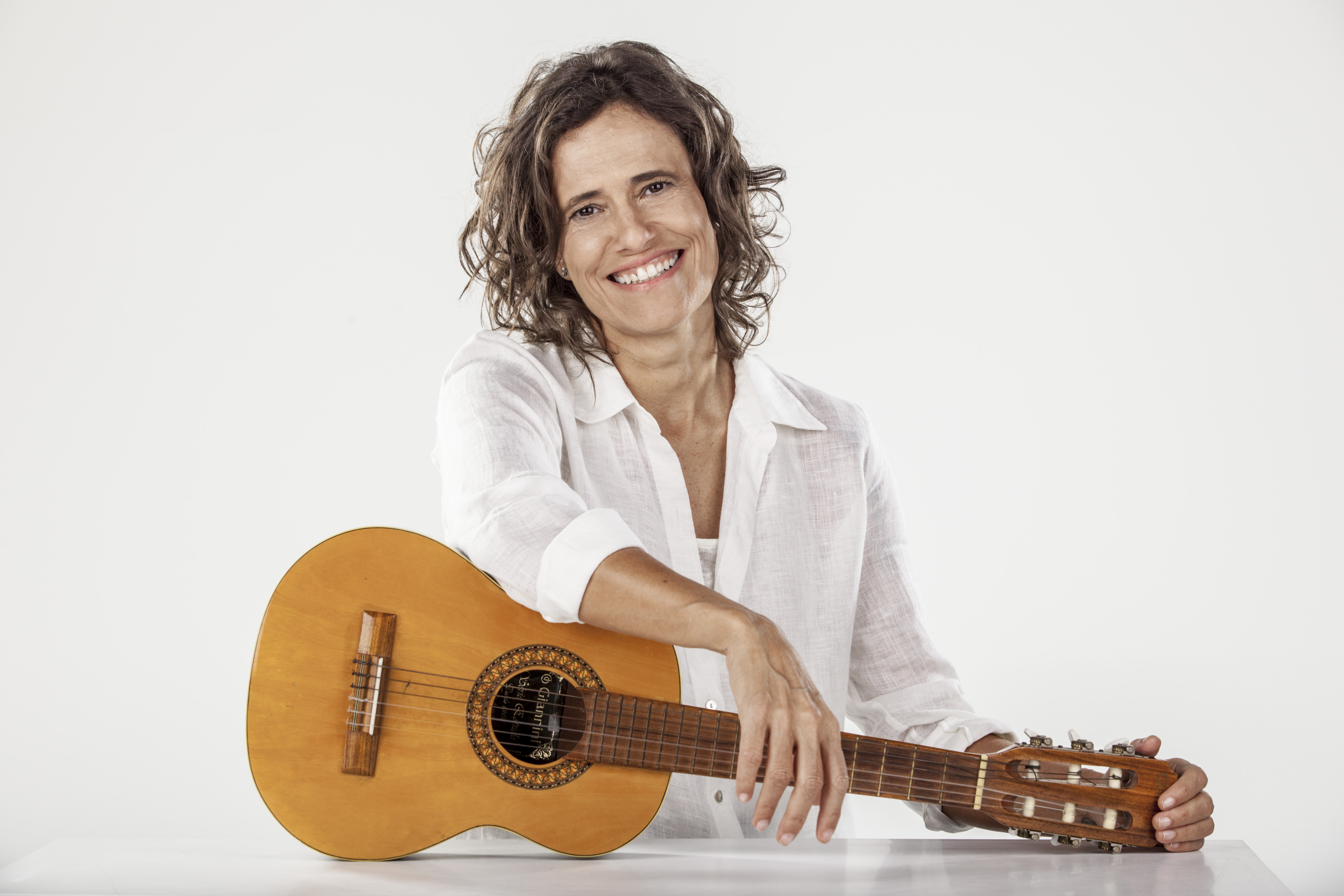 Zélia Duncan apresenta no Piauí o show “O lado bom da solidão”.